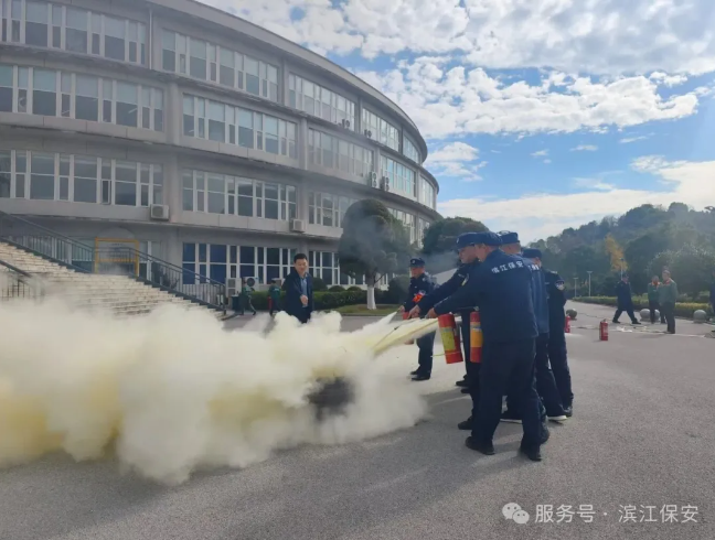 长沙滨江保安服务有限责任公司,长沙安保服务,长沙保安,保镖特卫服务,护卫 长沙滨江保安服务有限责任公司,长沙安保服务,长沙保安,保镖特卫服务,护卫